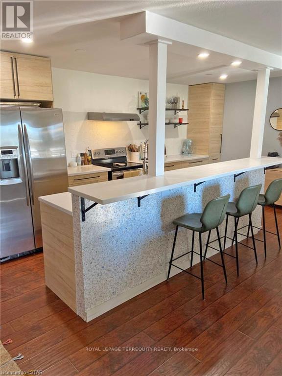 2230 Trafalgar Unit 325