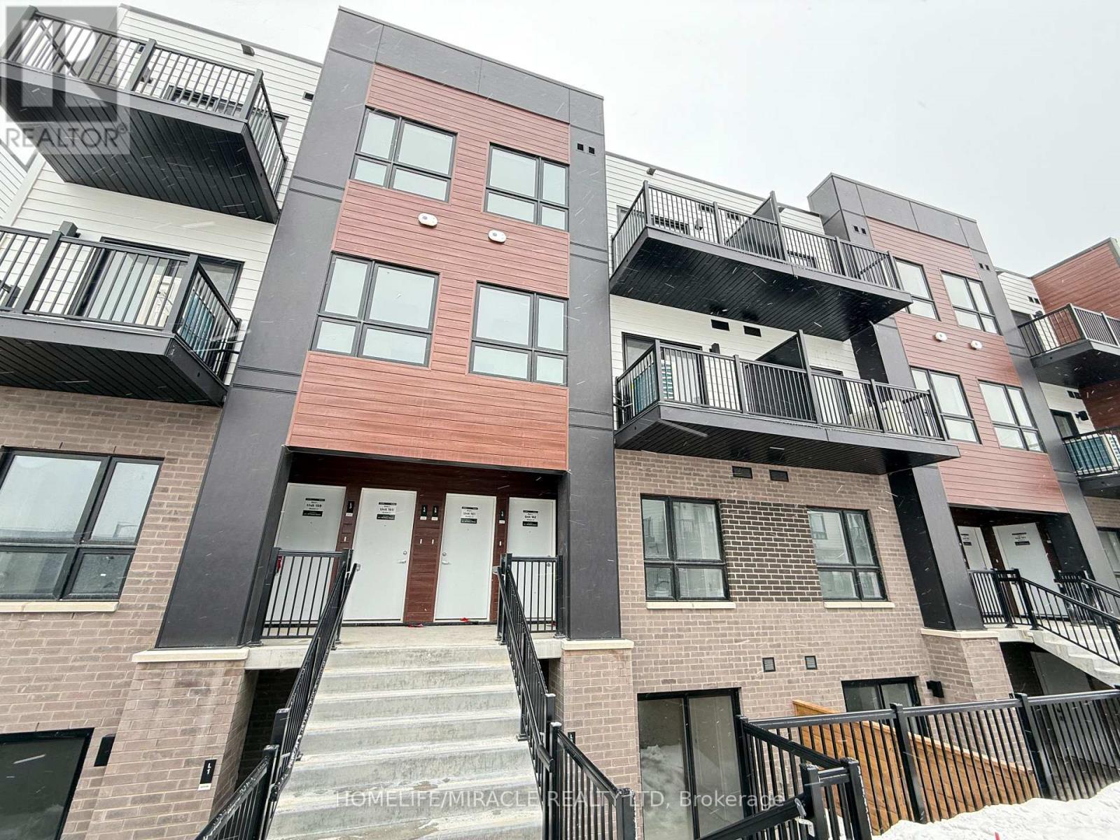 40 Palace Unit L8