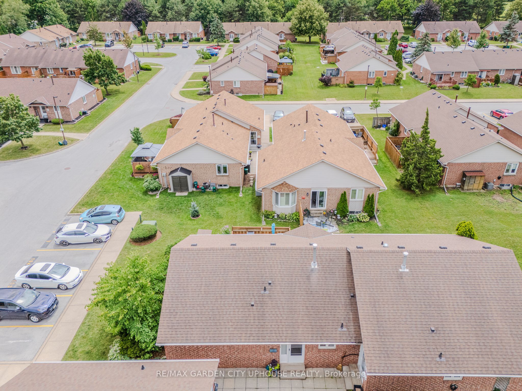 Overview of Unit 103 & parking sport