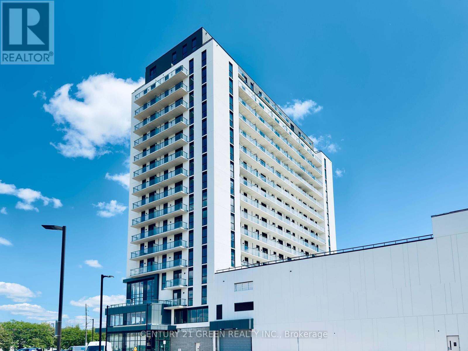 33 Erie Unit 1705