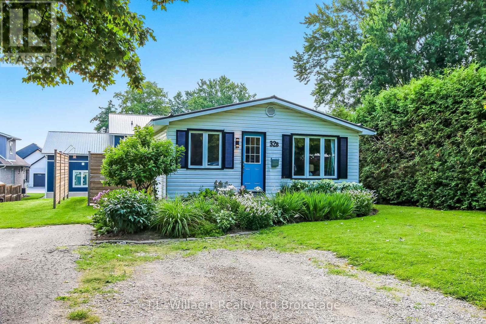 32 Albert Unit B