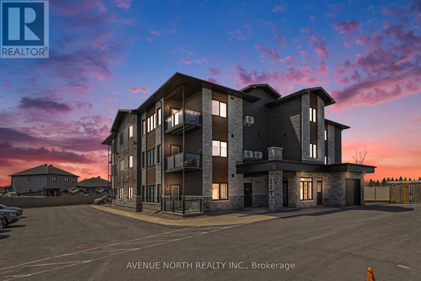 271 Belfort Unit 102