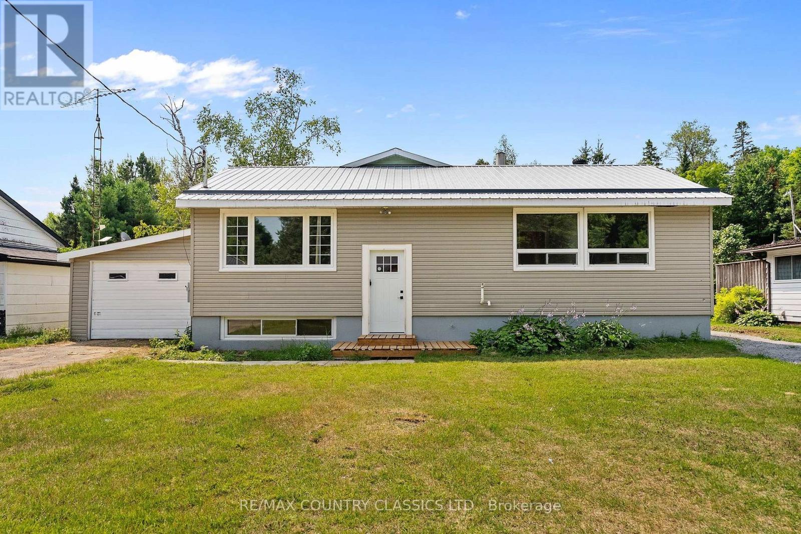 1043 Estates