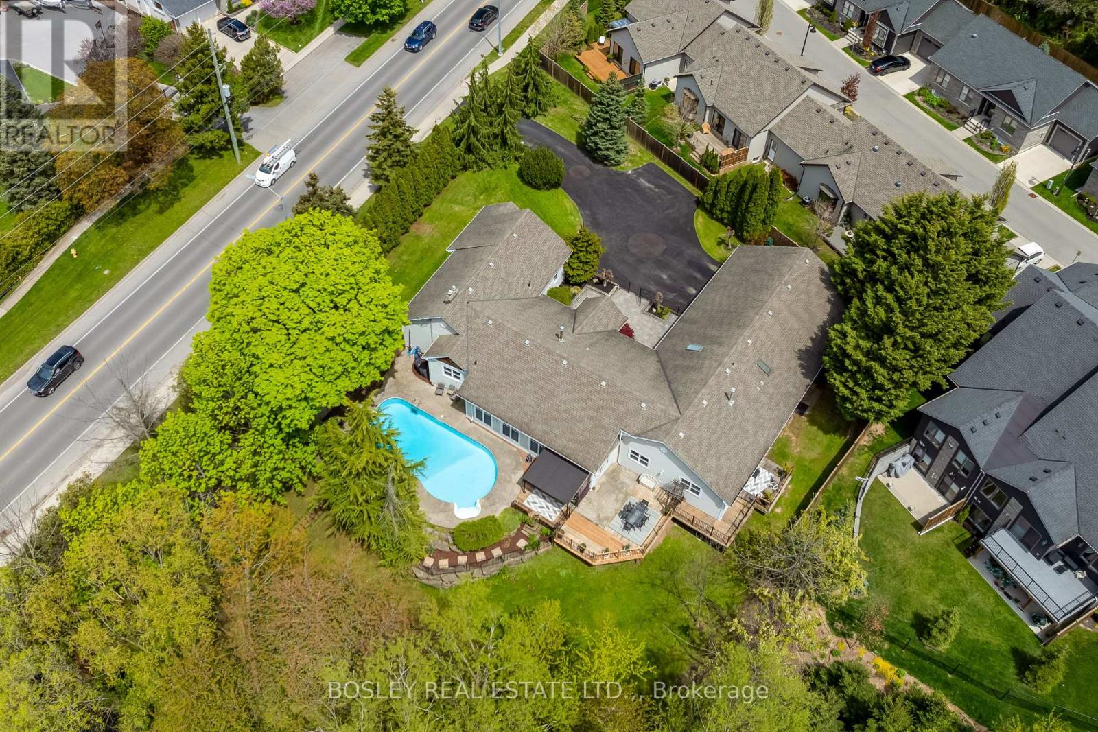 166 Lakeshore