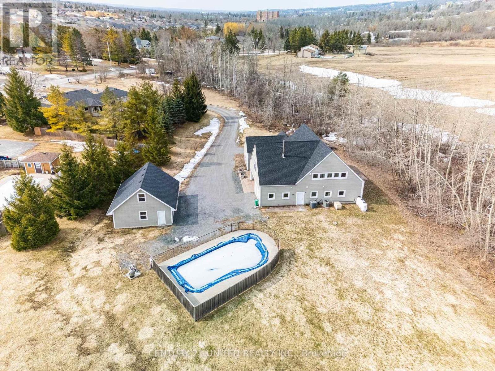 590 MANIECE AVENUE, Peterborough