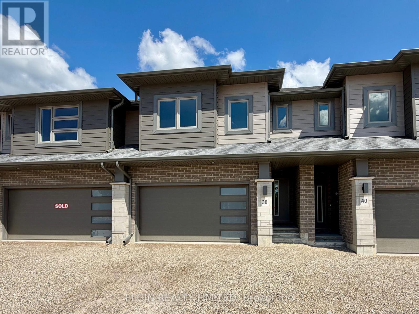 38 Finch
