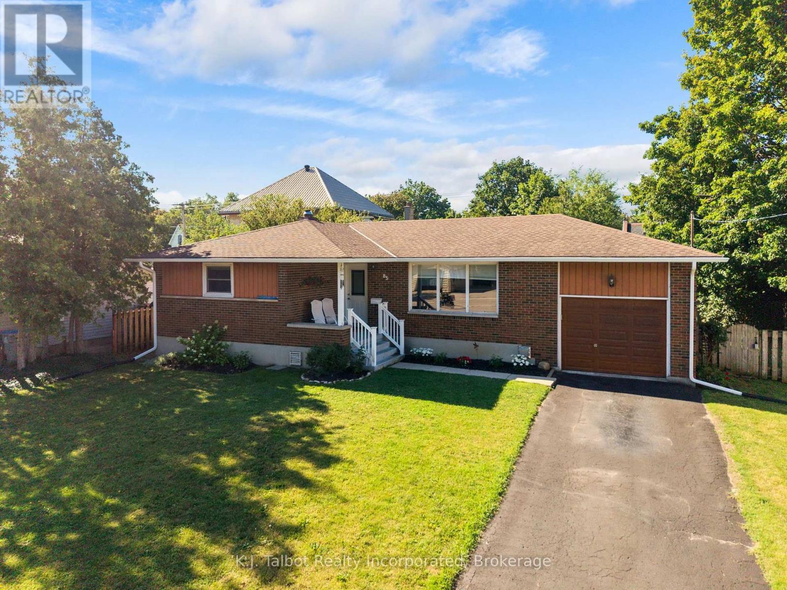 85 Picton