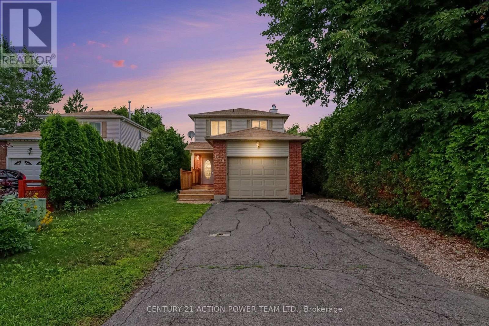 1675 Lacombe photo 2
