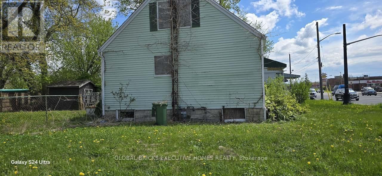 5168 Stanley photo 4