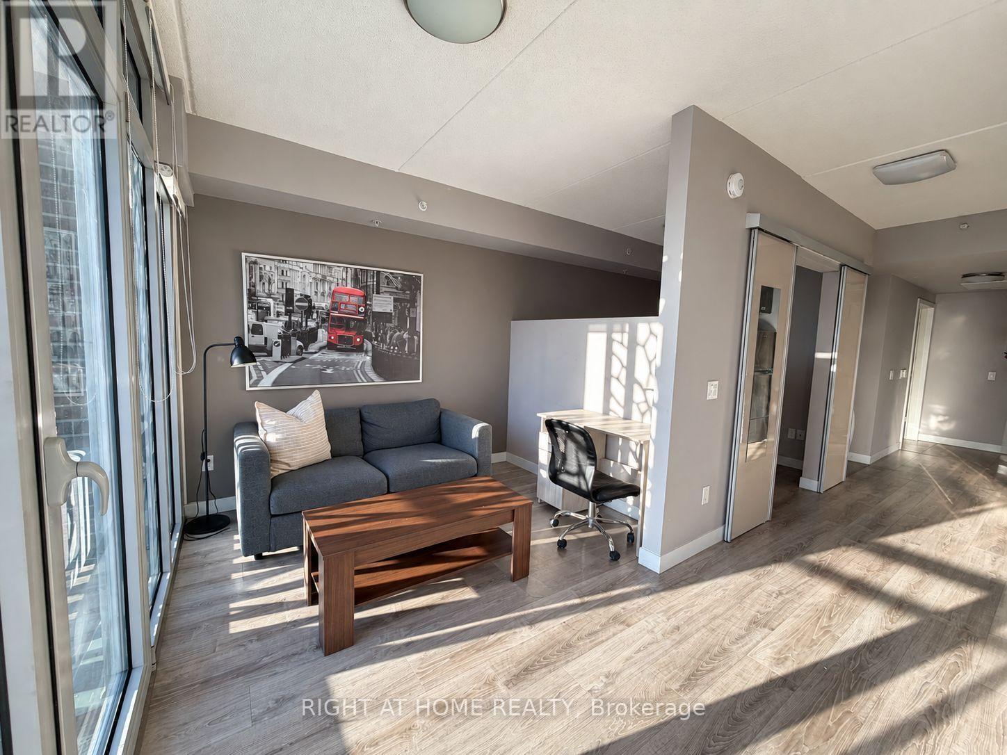250 Albert Unit 713
