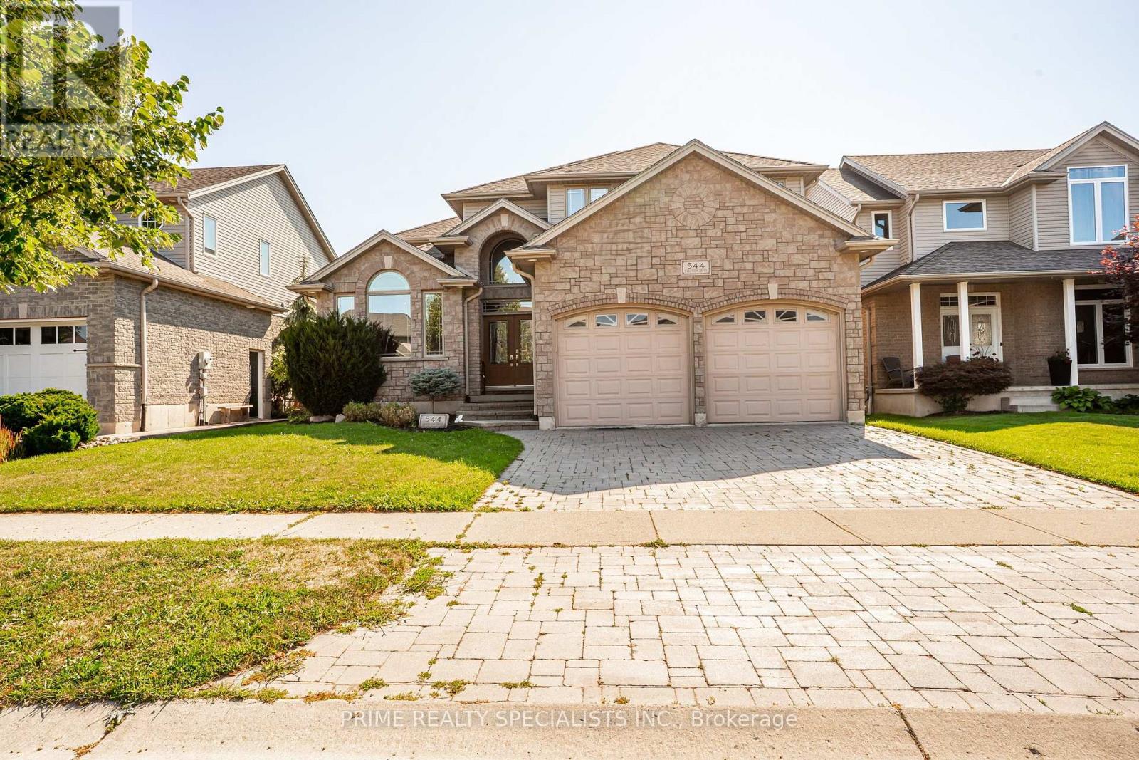 544 Lakeview