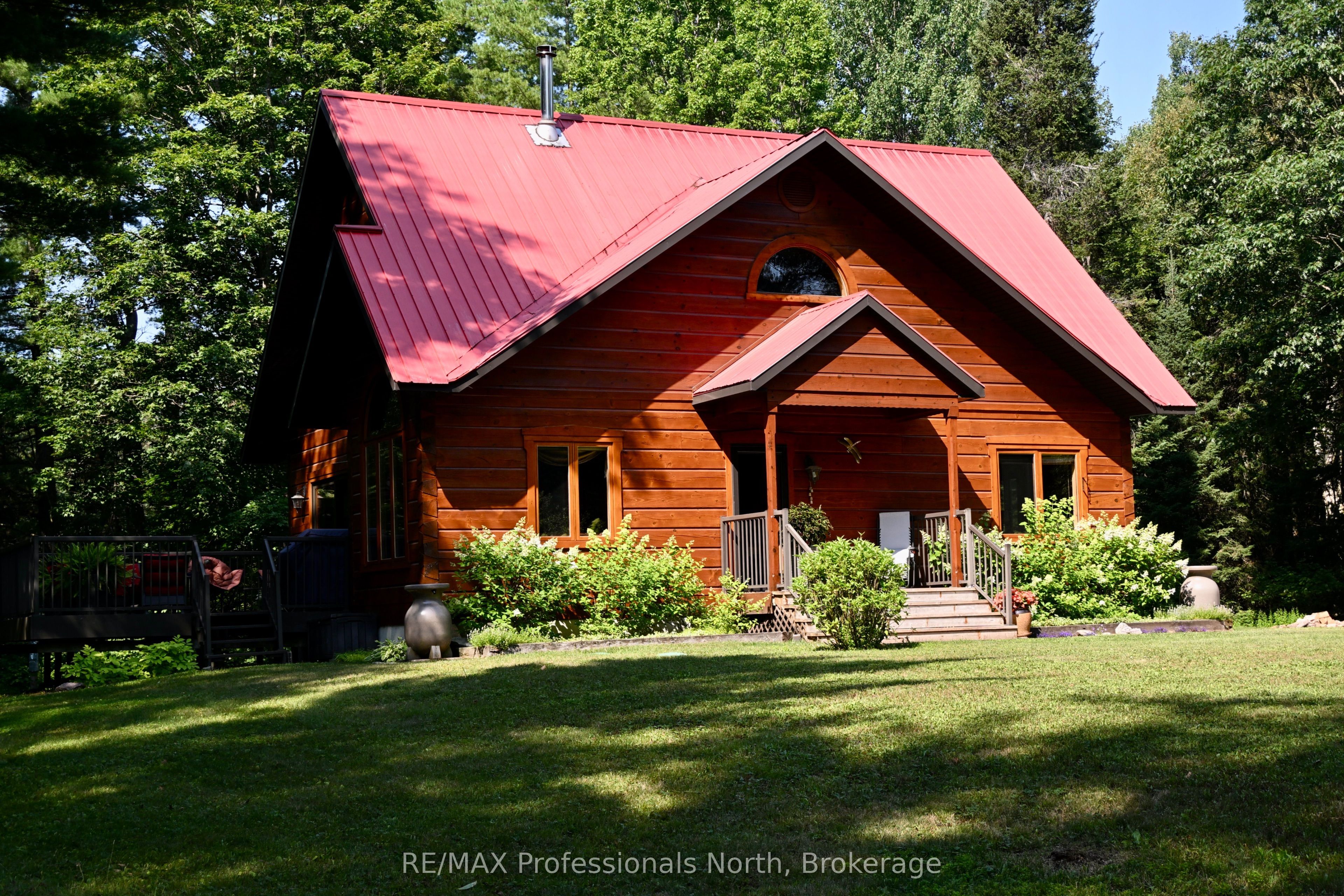 242 Deer Lake