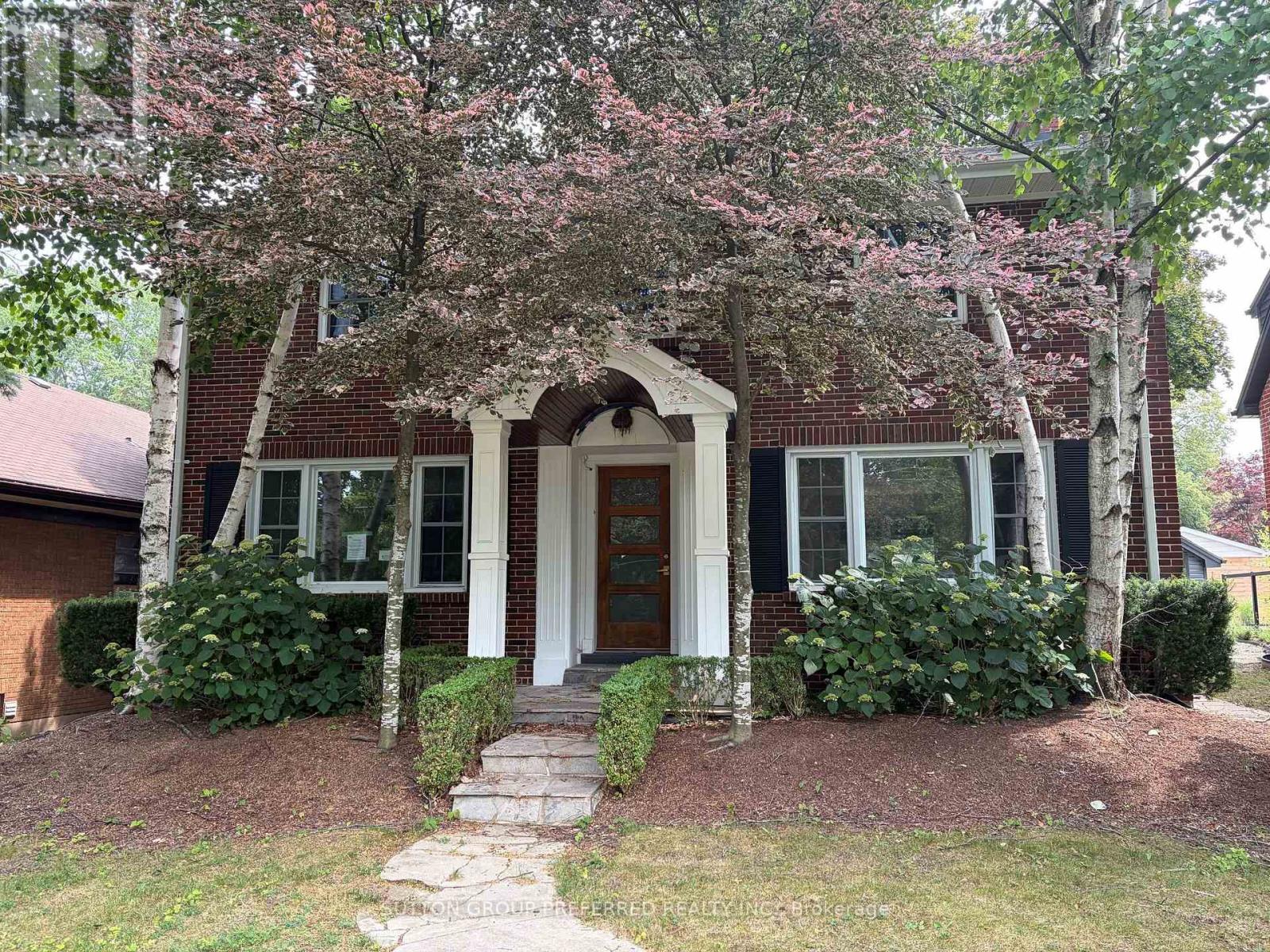 485 Regent
