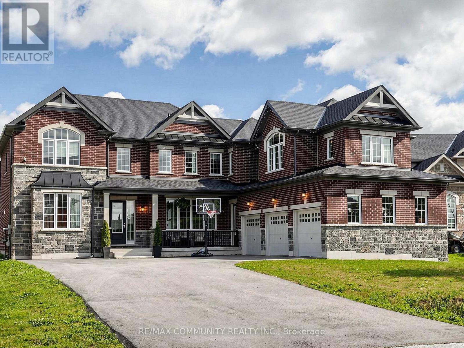 98 Golden Meadows