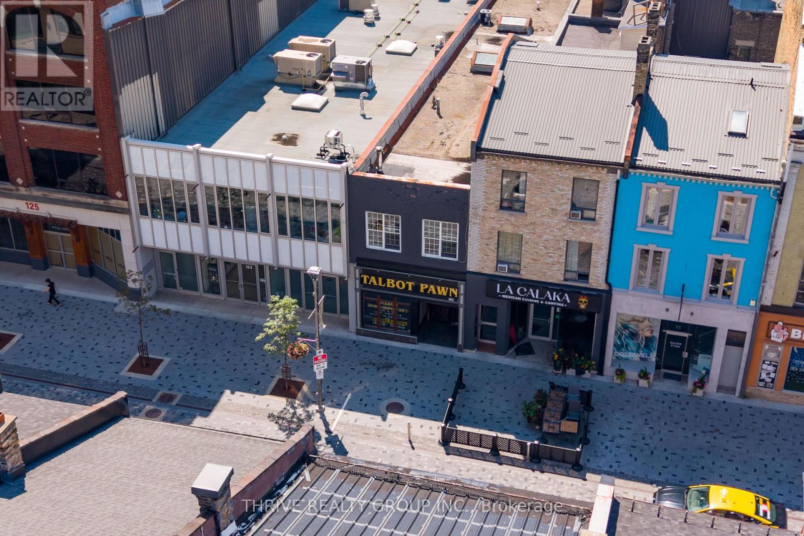 119 Dundas