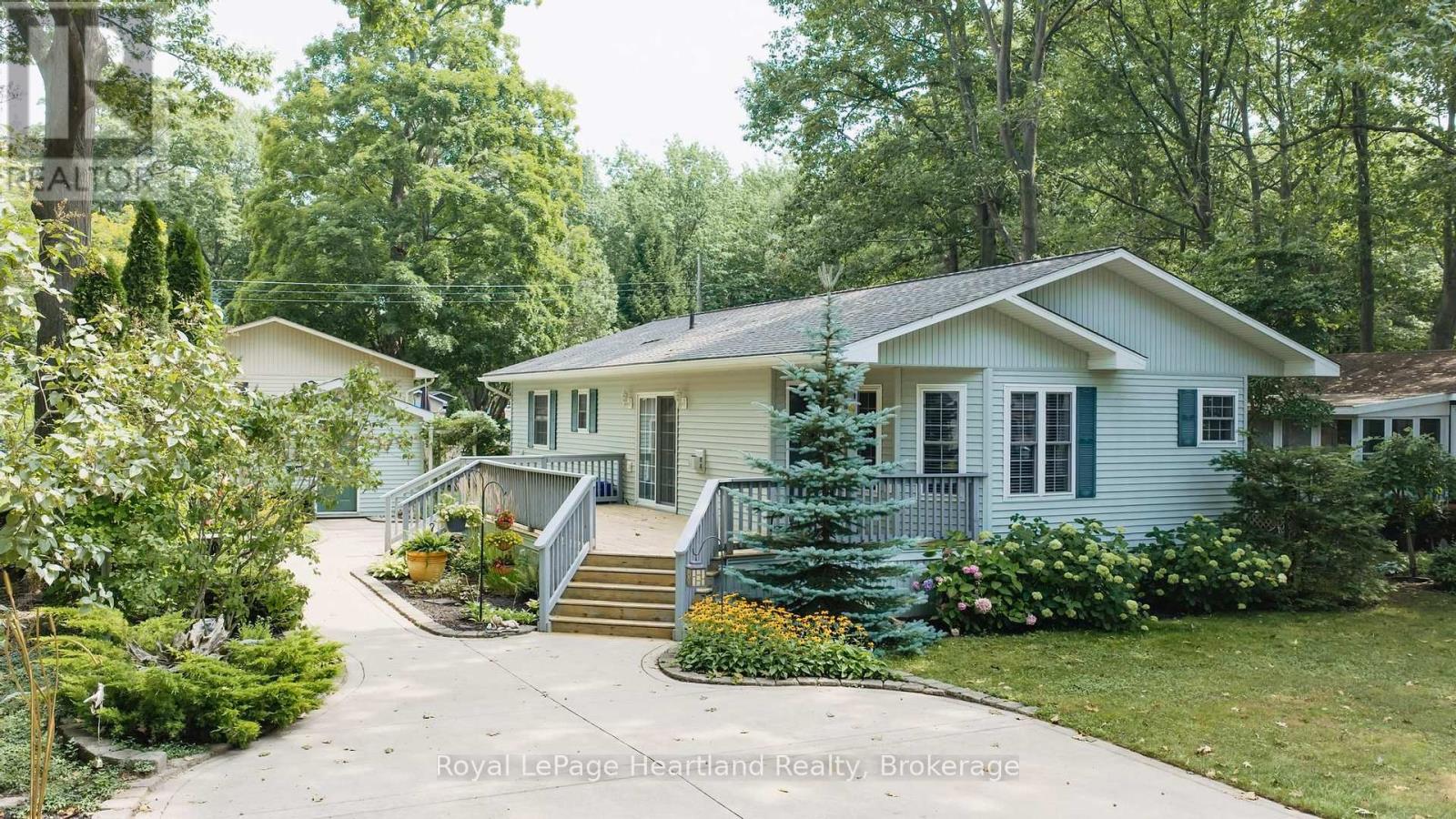 10 HURON
