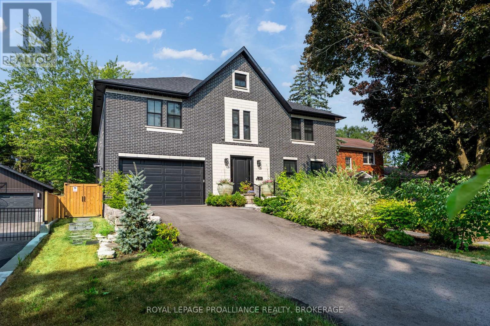 124 Churchill
