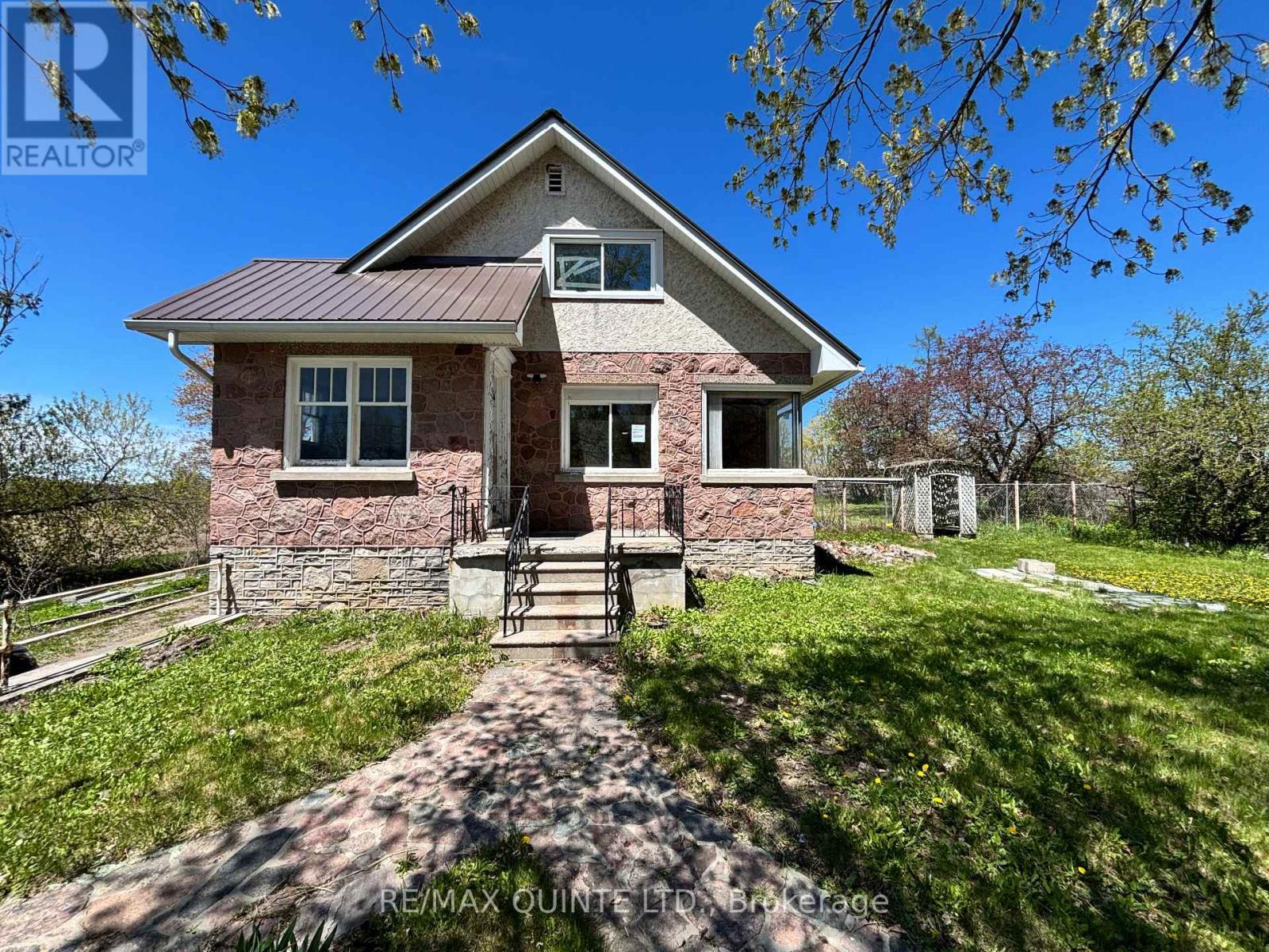 3810 Springbrook