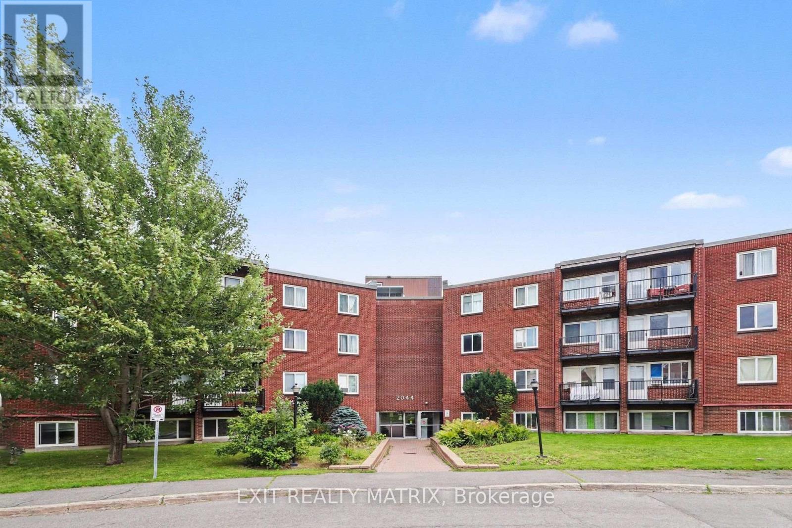 2044 Arrowsmith Unit 203 C