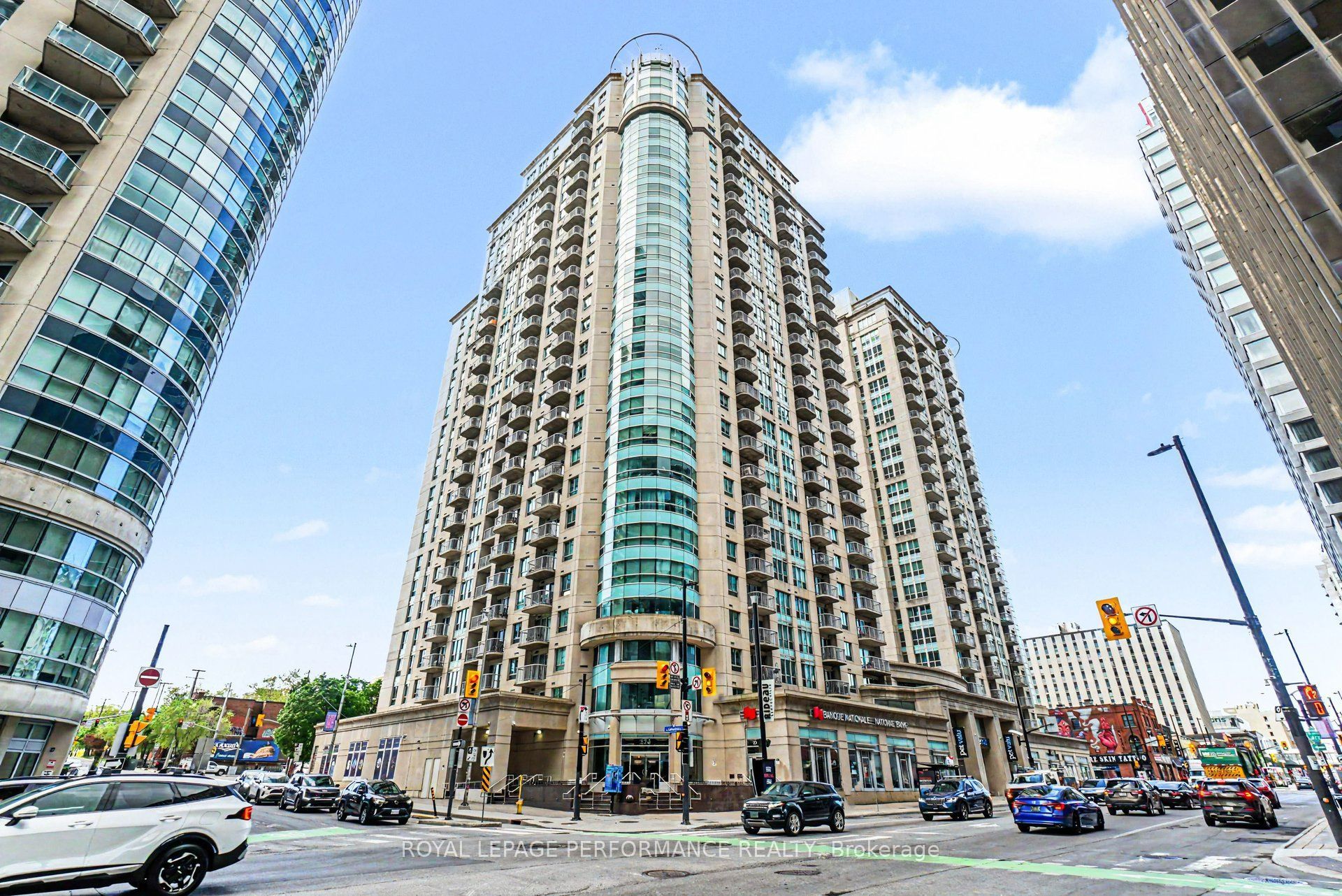 234 Rideau Unit 2205 photo 2