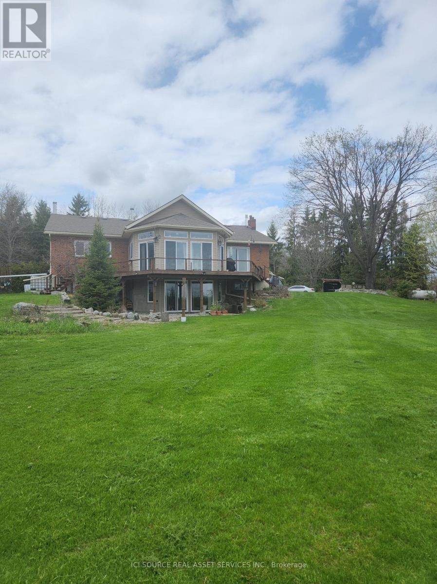 136 Hollowview