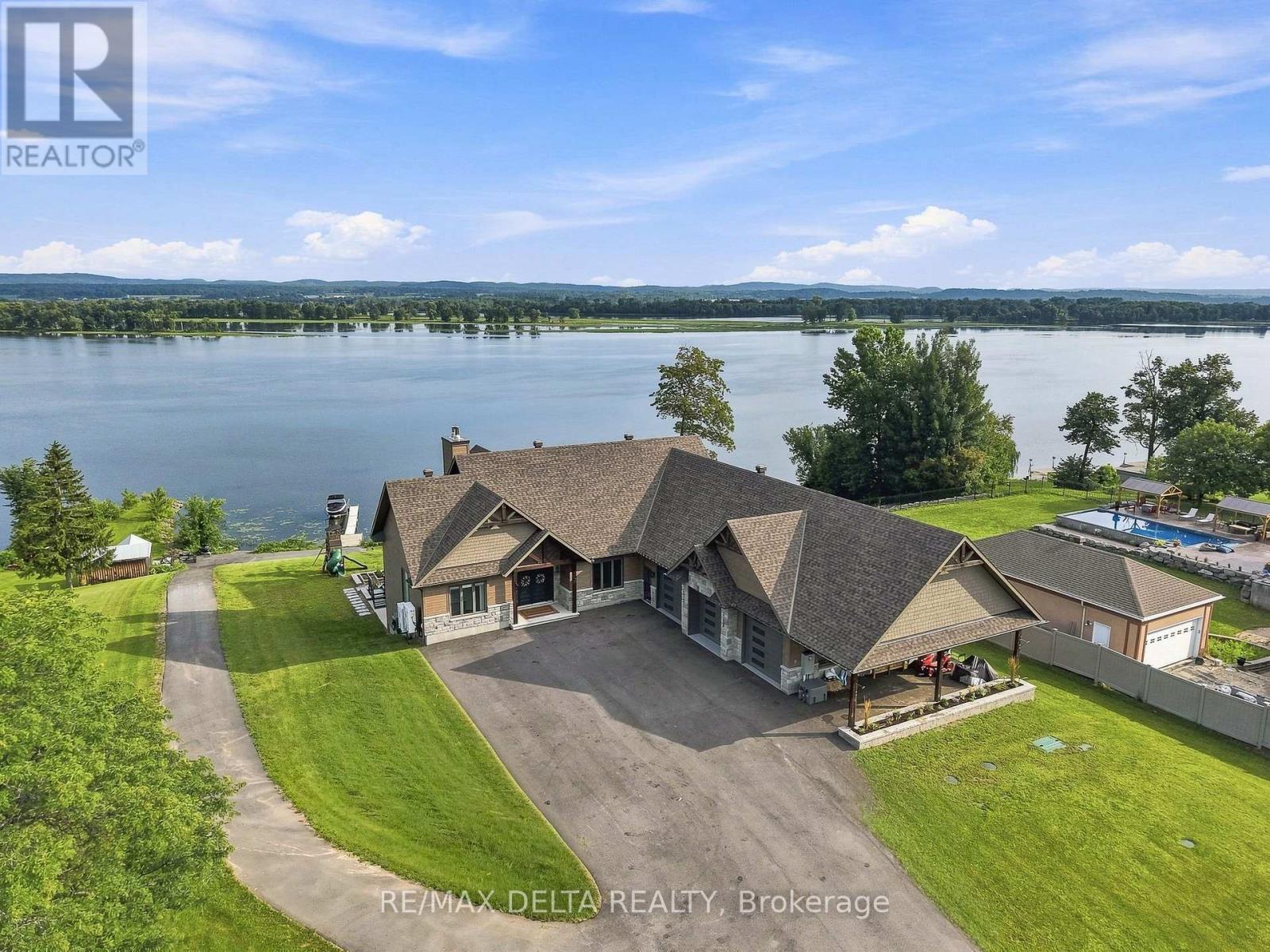 3815 Old Highway 17