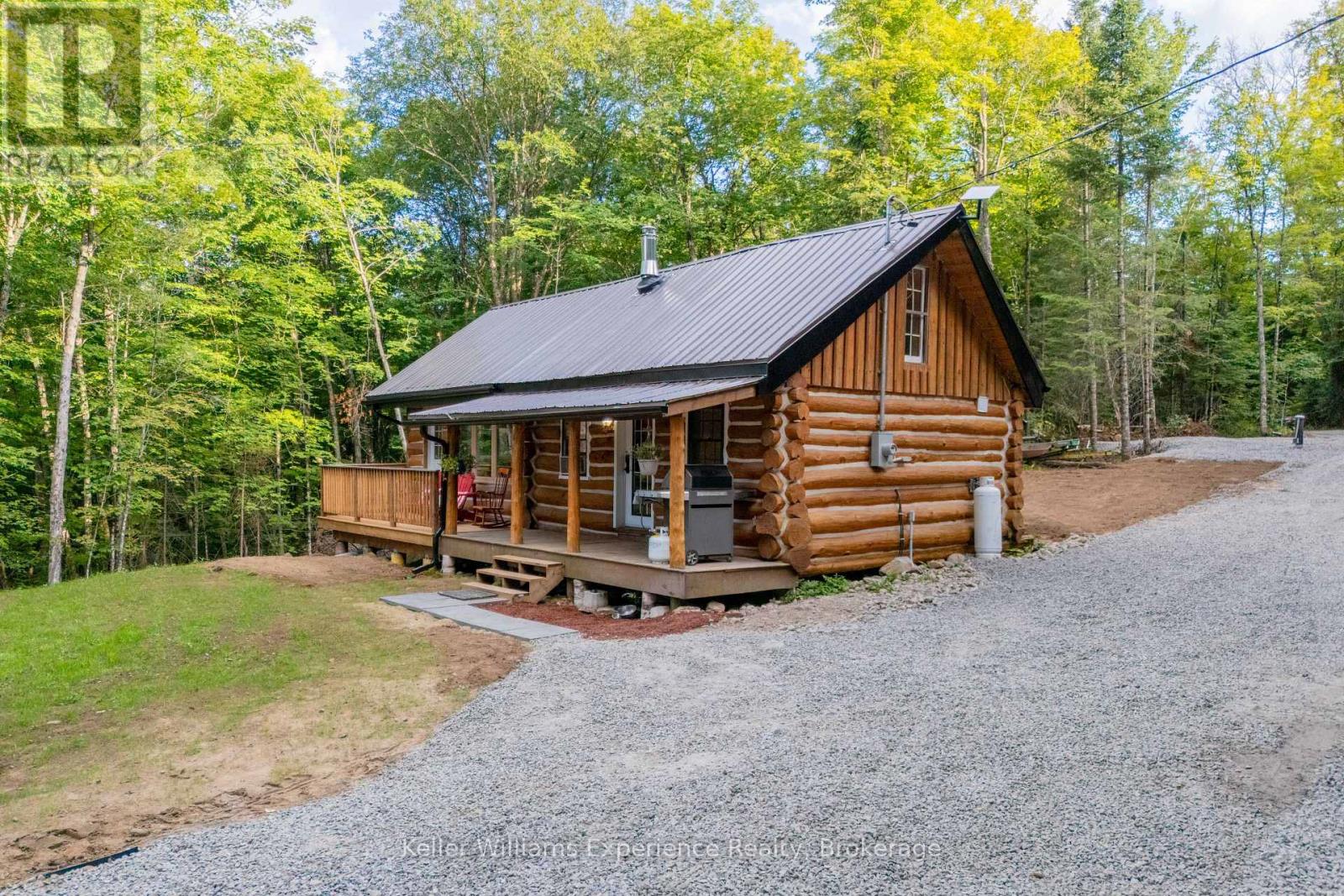 1382 Echo Ridge