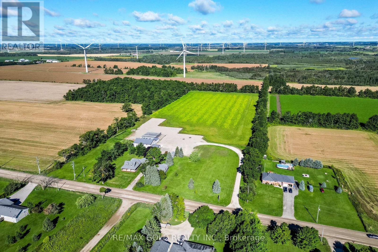 582335 County Road 17