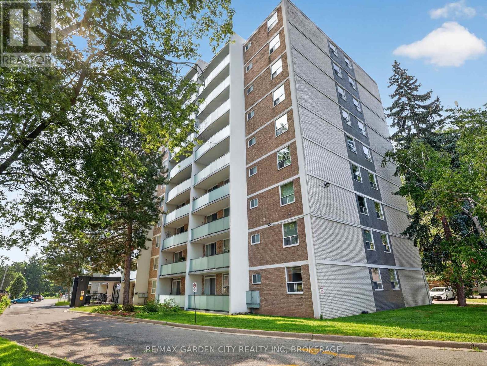 359 Geneva Unit 701