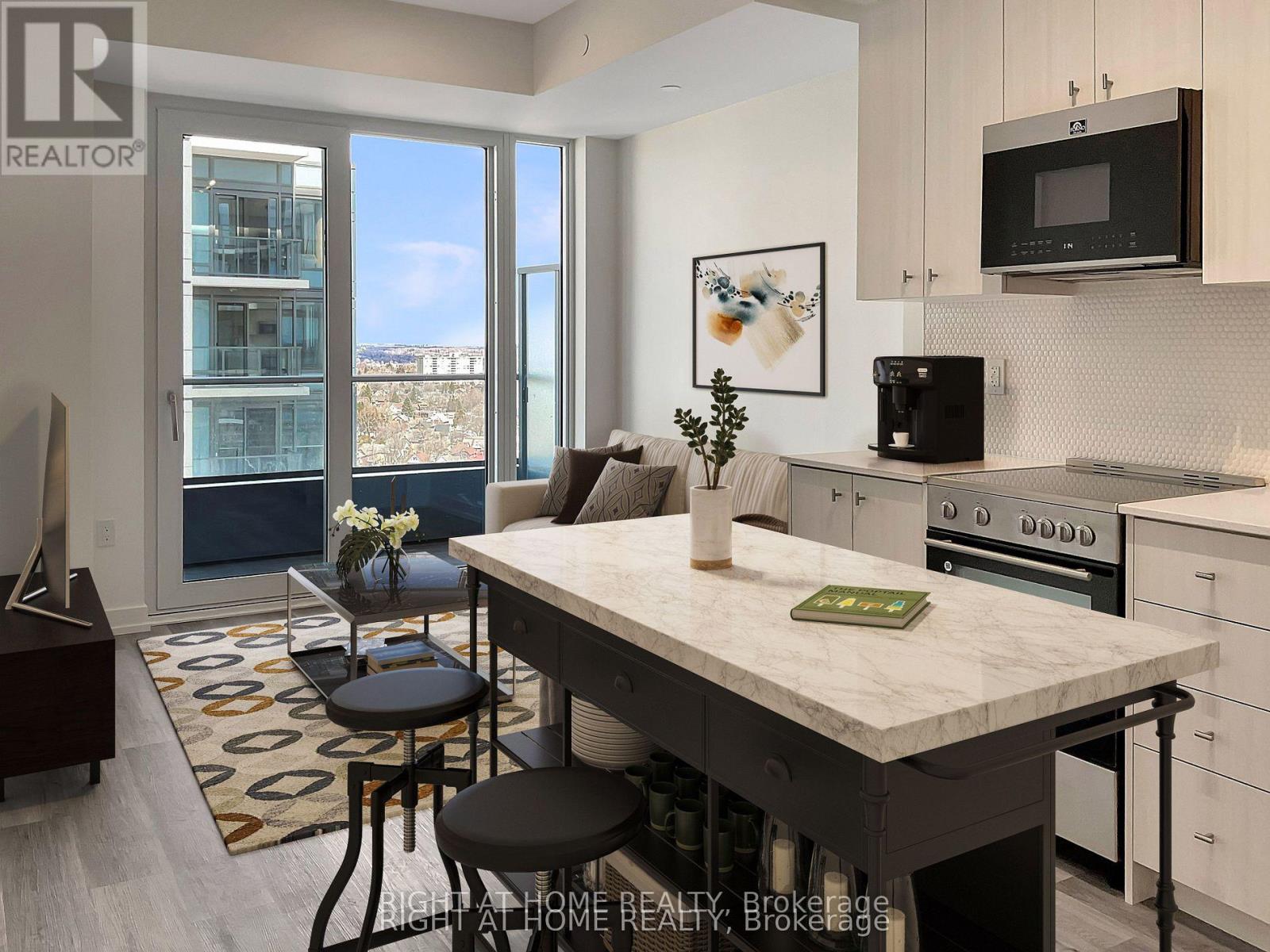 15 Wellington Unit 1814