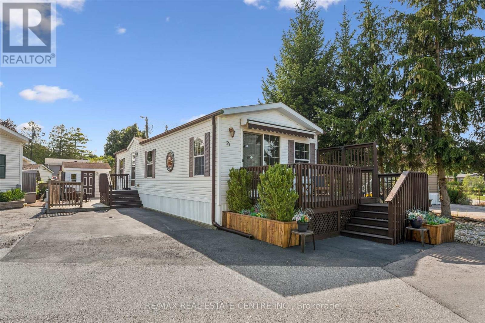 21 Trillium Beach