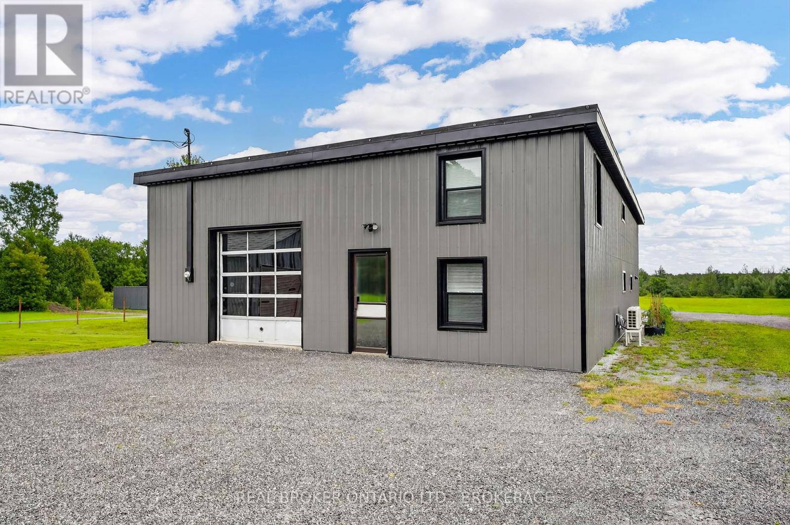 17530 McPhail