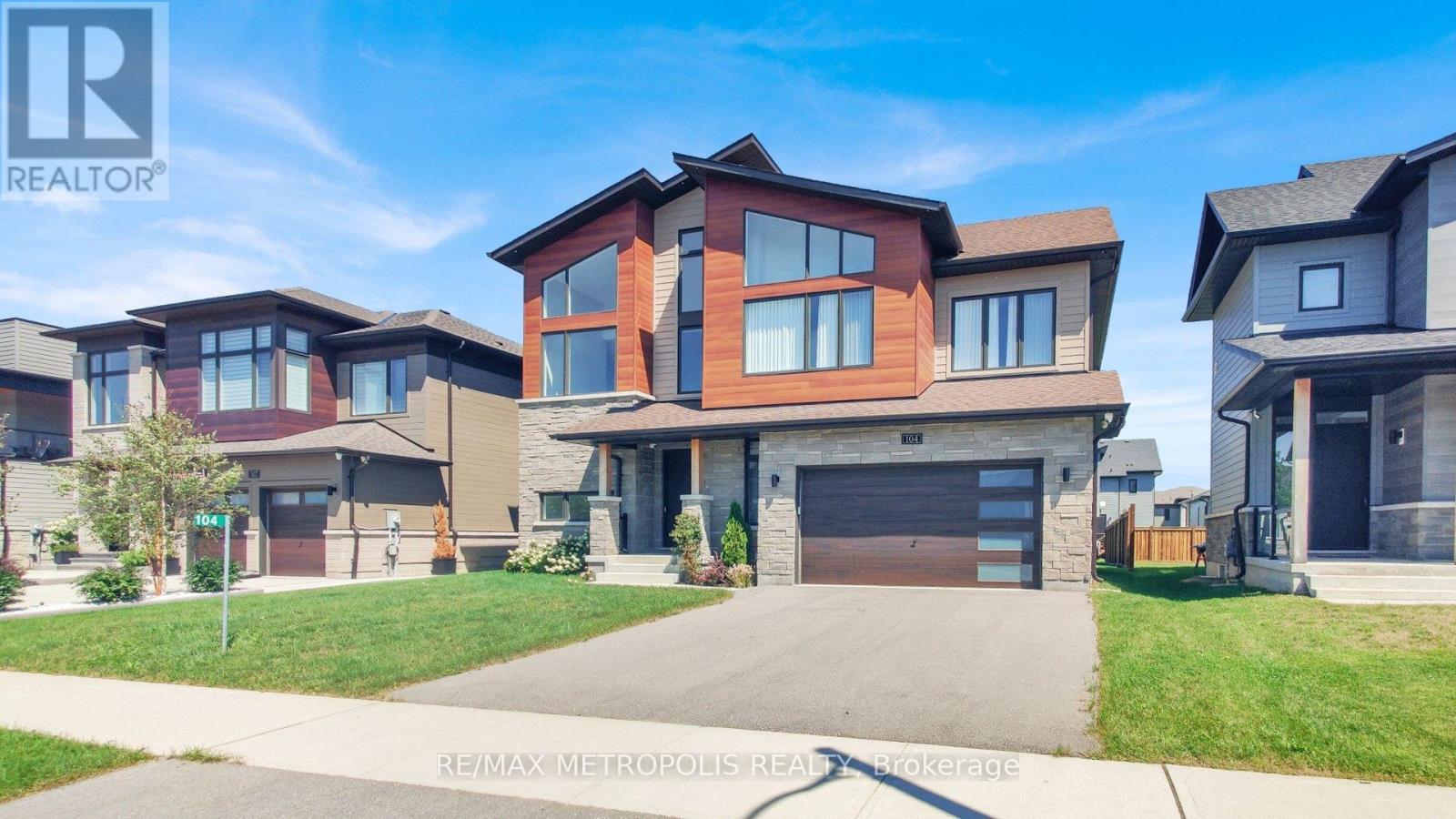 104 Stoneleigh