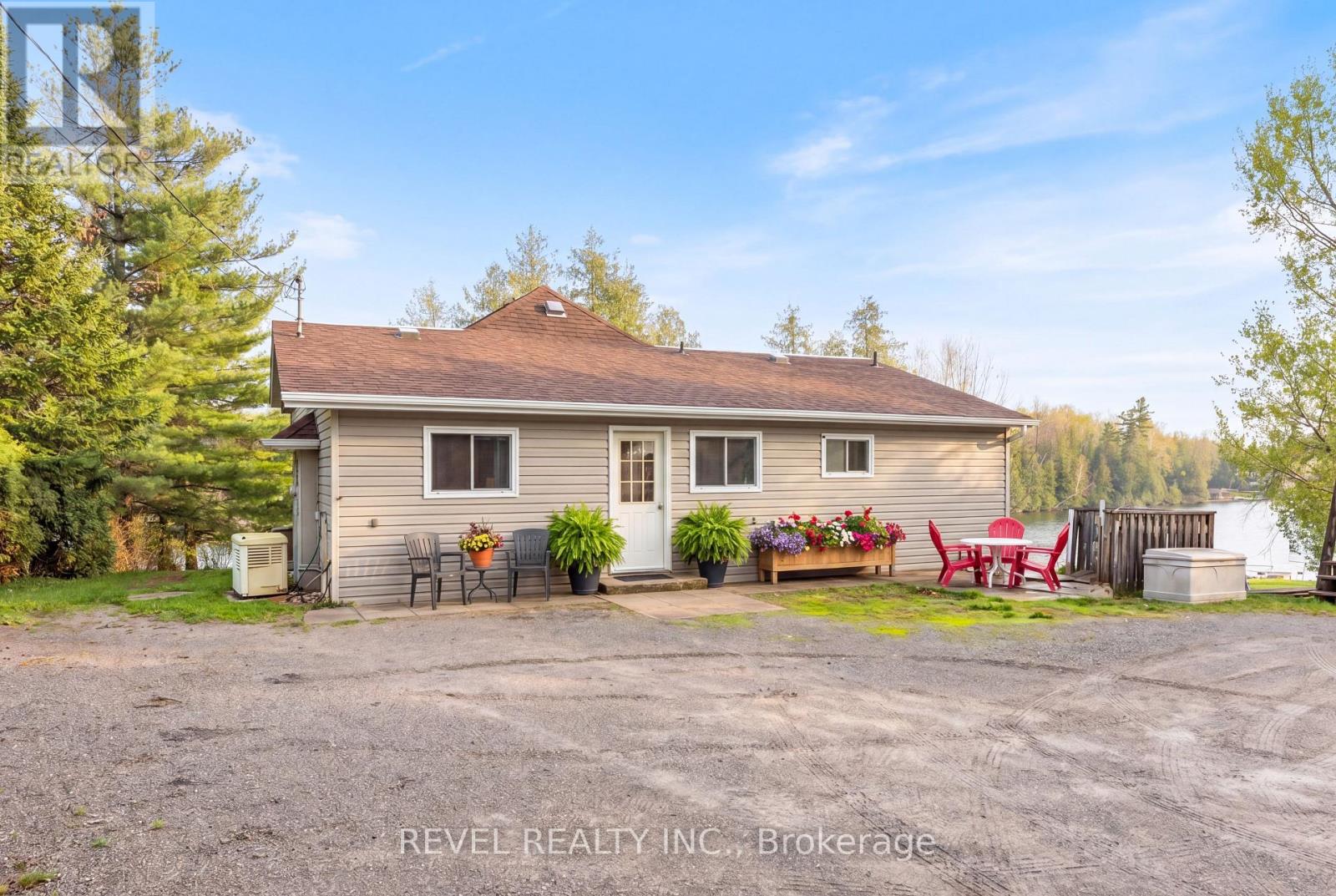 106 Coldstream photo 2