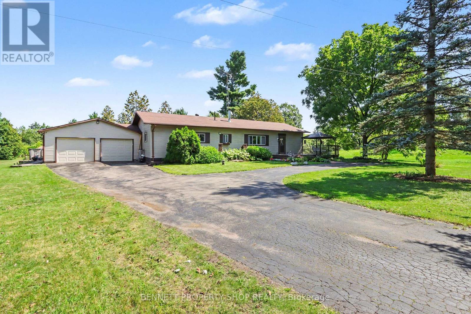 9528 Highway 15