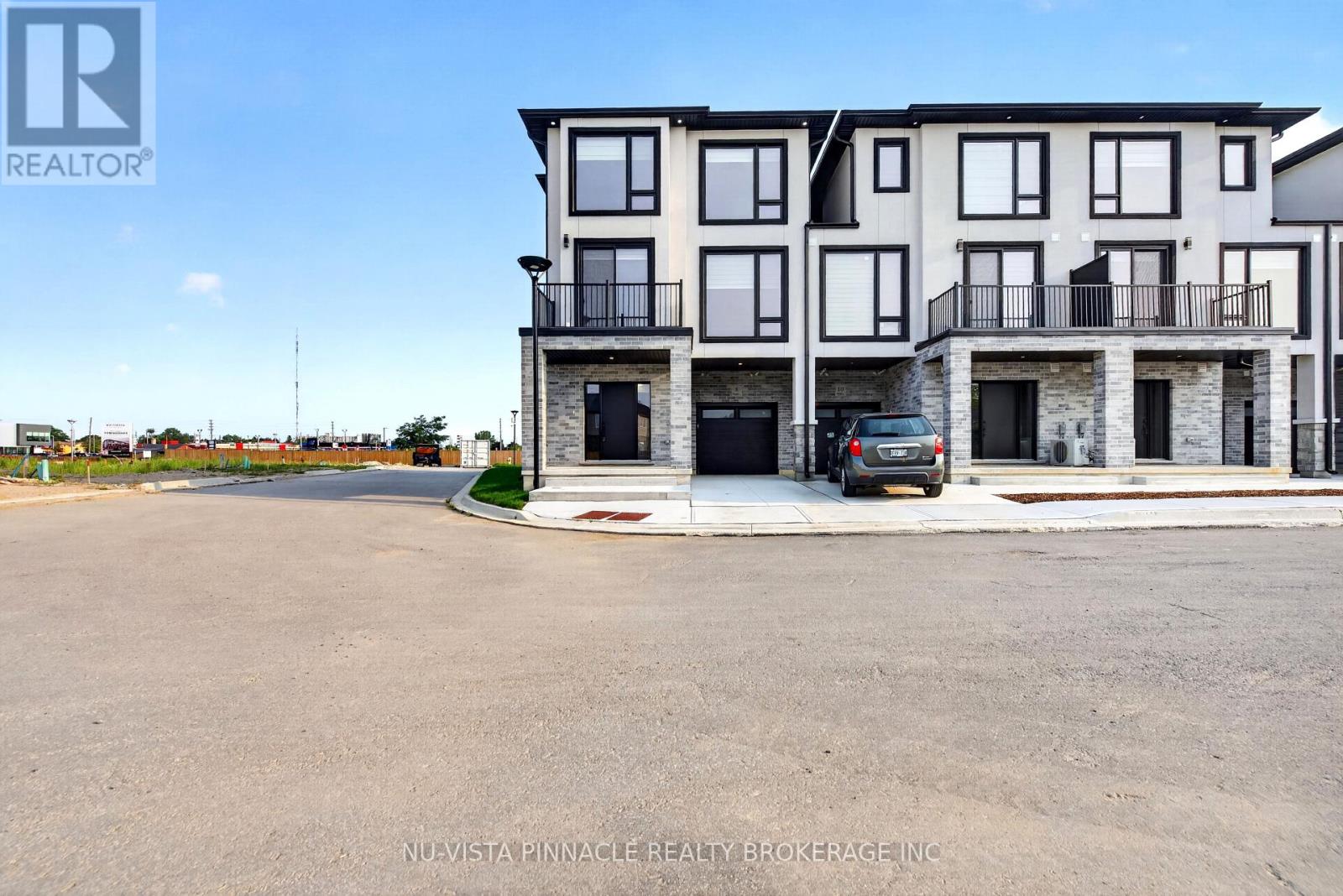 3103 Petty Unit 8
