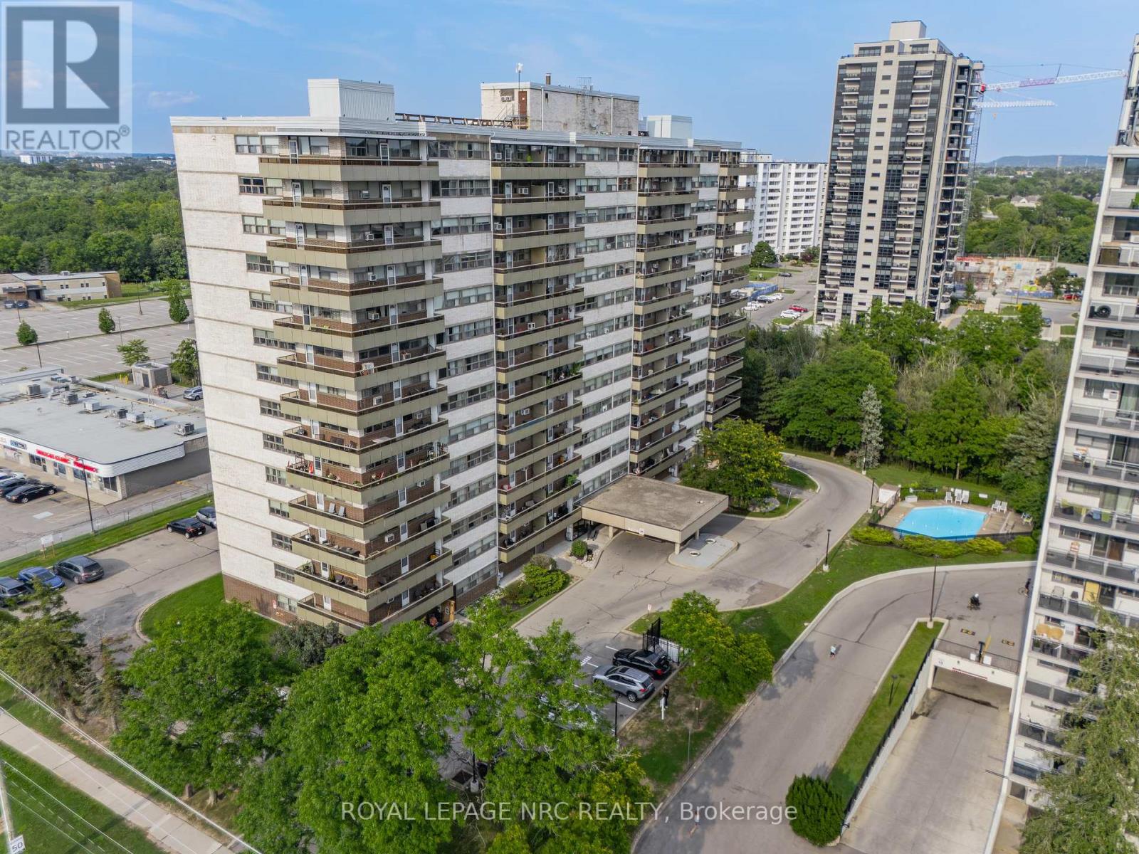 215 Glenridge Unit 1510
