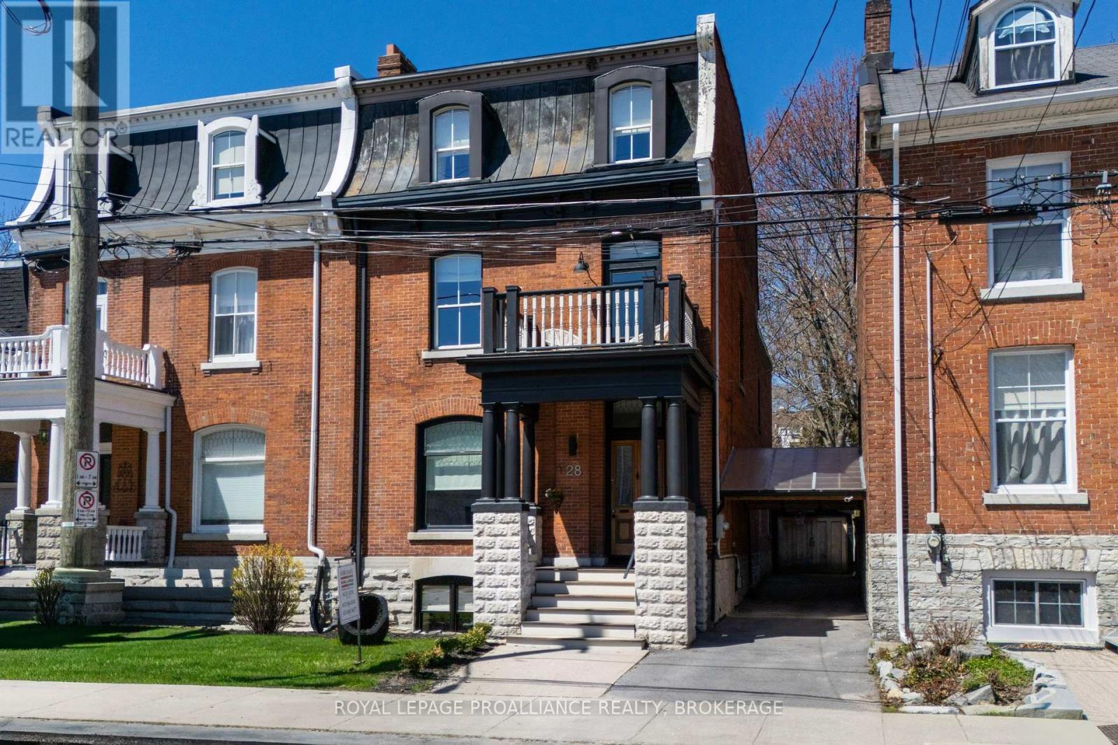 28 Wellington