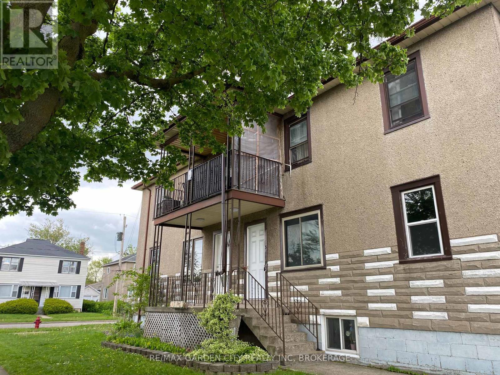 131 Lyons Unit 5