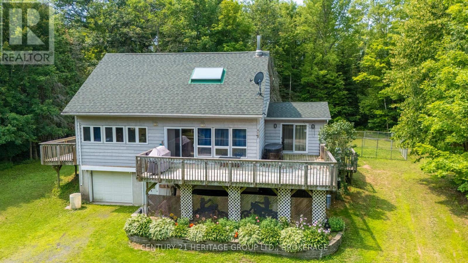 15 Maple View