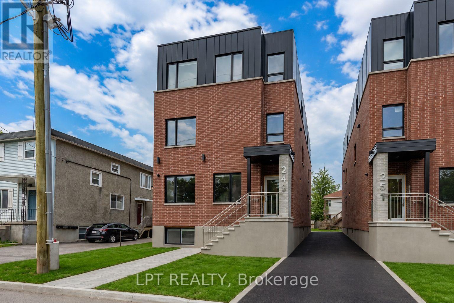 249 Columbus Unit 4