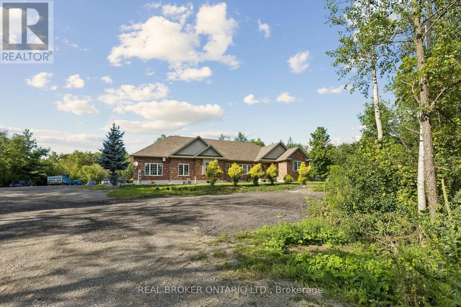 6956 Concession 4