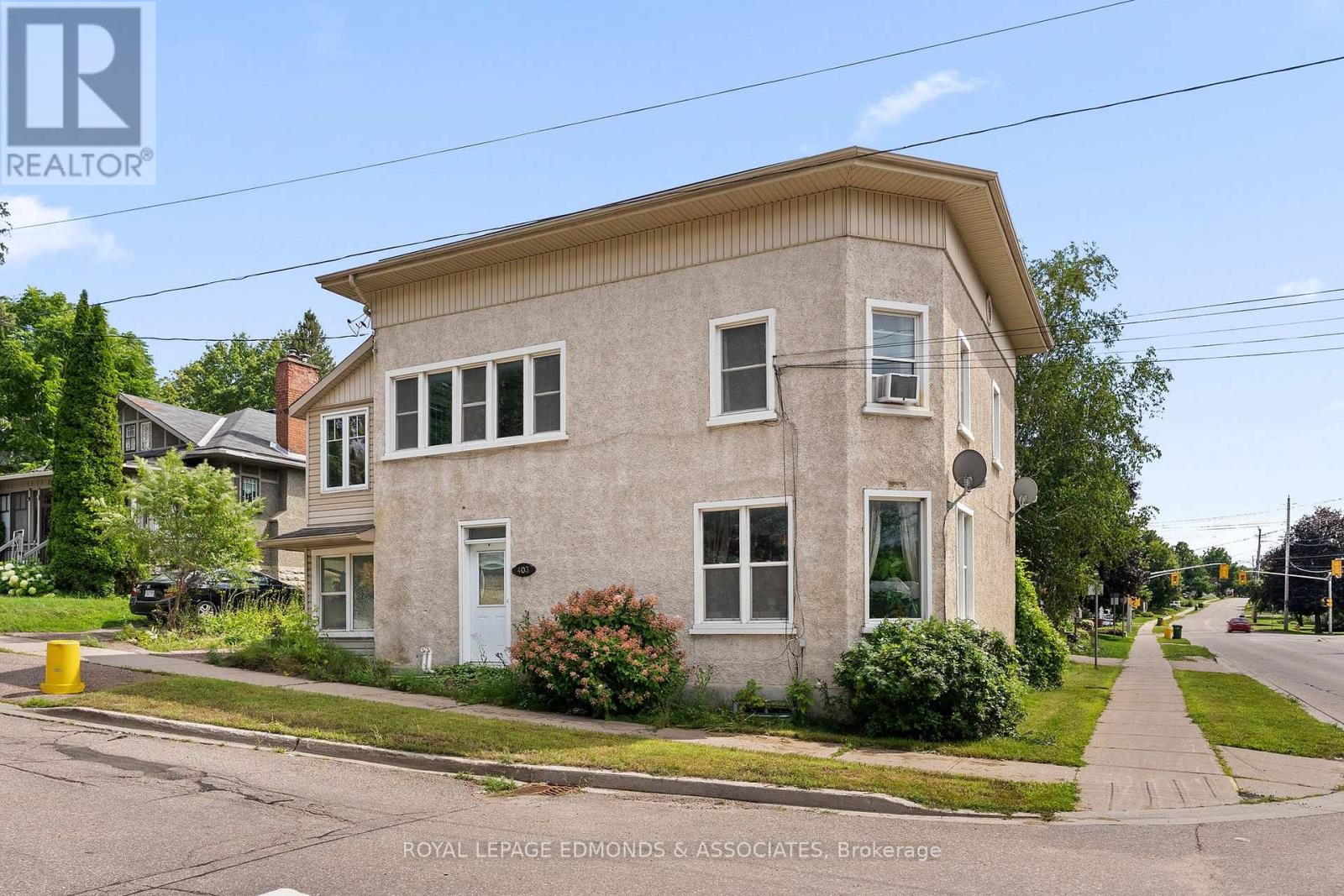 403 Mackay photo 2