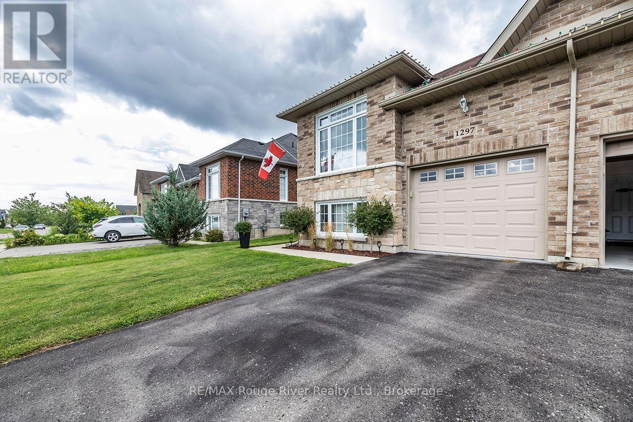 1297 Alder photo 3
