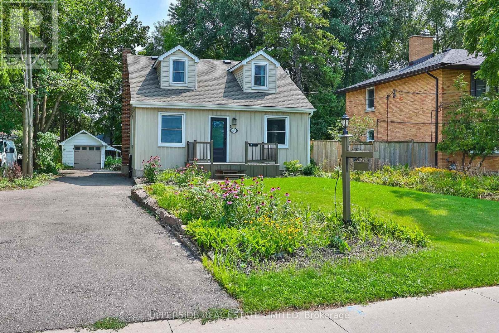 257 Ottawa