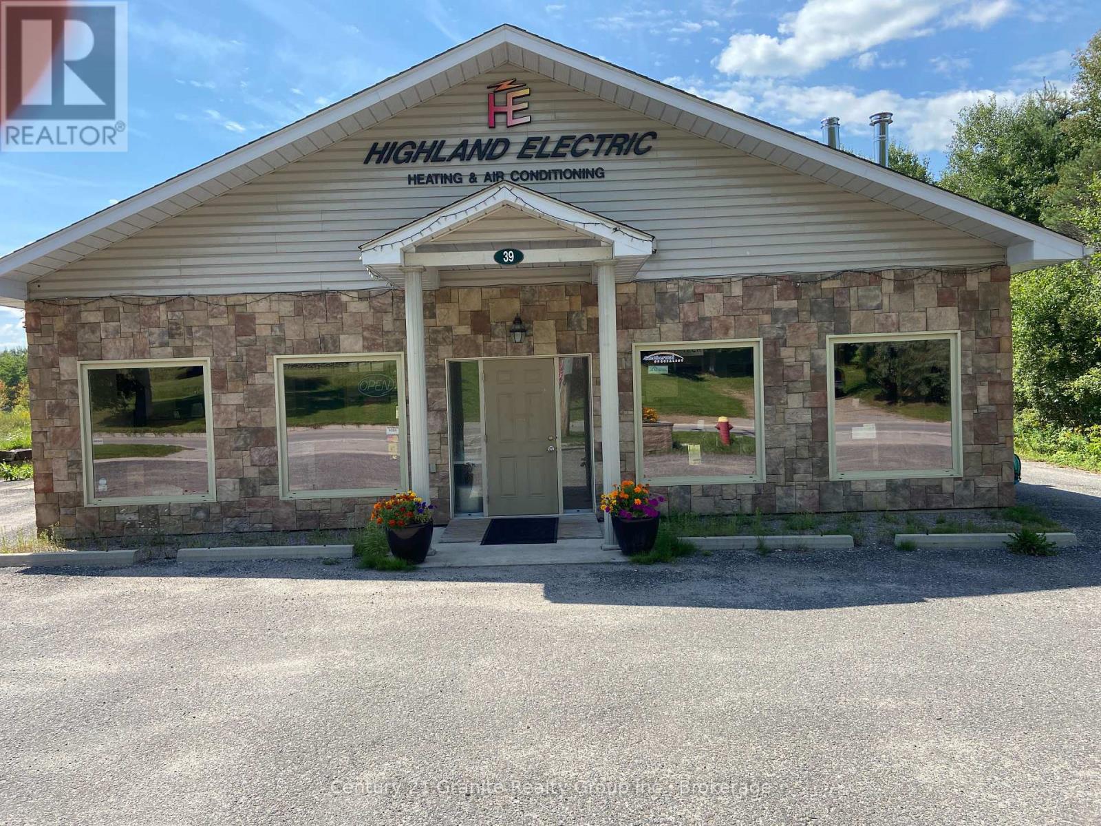 39 BOBCAYGEON