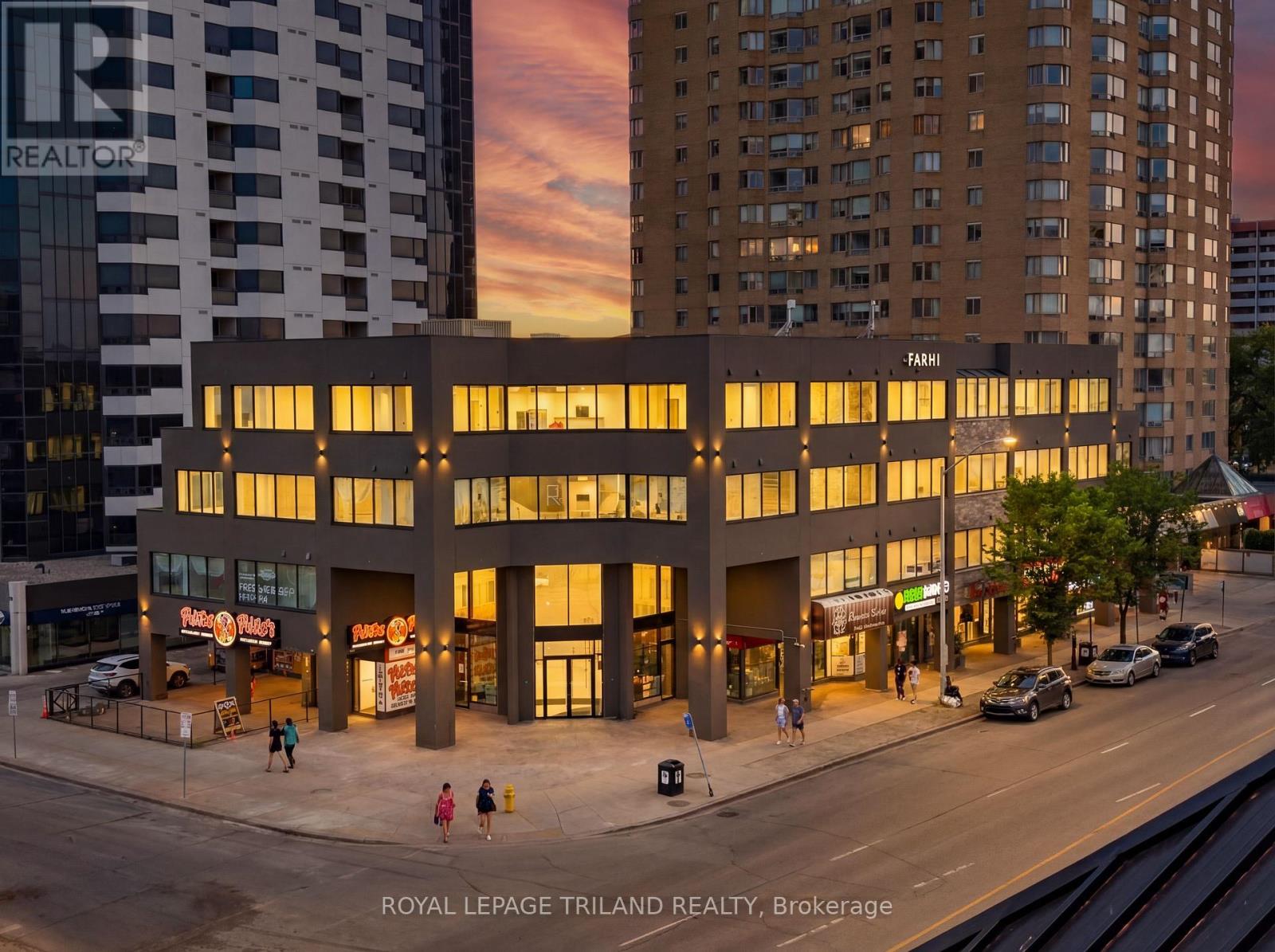 685 Richmond Unit 307