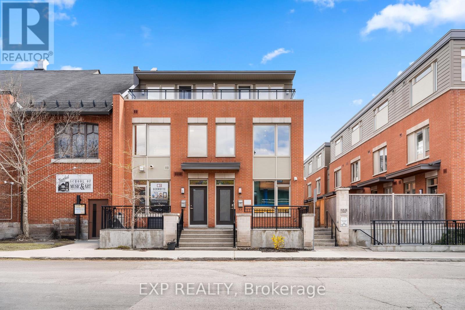 360 Ravenhill
