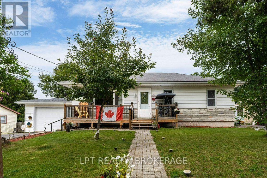 6175 Lakeview