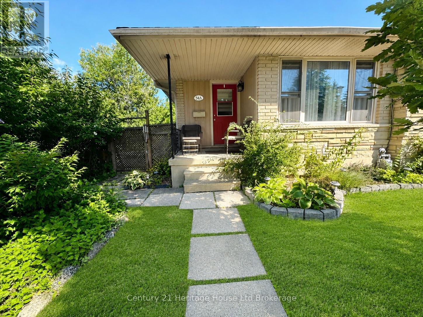 54 Frontenac Unit A